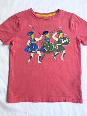 Mini Boden size 6-7 (small) boys Roman gladiator short sleeve t shirt salmon